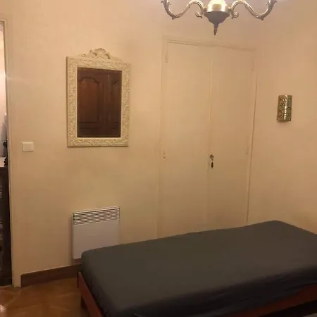Magnifique Emplacement Pour Ce Joli F3 Apartment