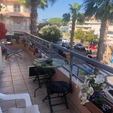 Magnifique Emplacement Pour Ce Joli F3 Appartement Cavalaire-sur-Mer