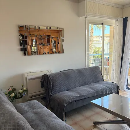 Magnifique Emplacement Pour Ce Joli F3 * Cavalaire-sur-Mer